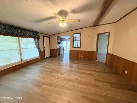 1243 Franklin Loop Clarkrange TN 38553-5175
