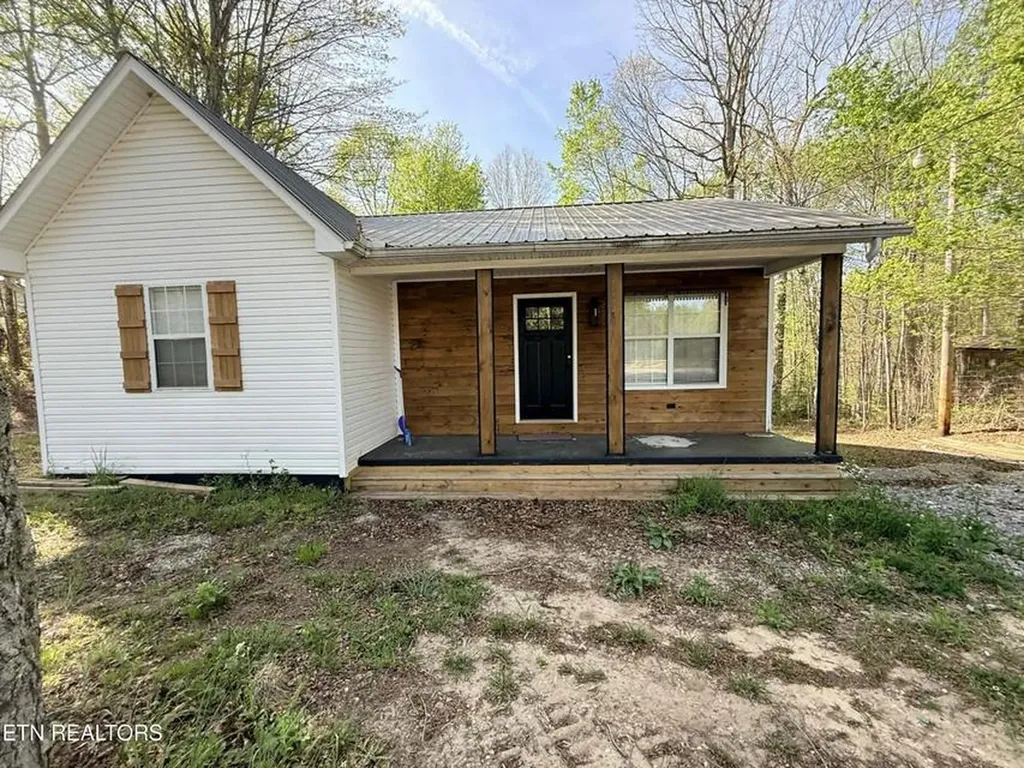 242 Joe Barnett Road Jamestown TN 38556
