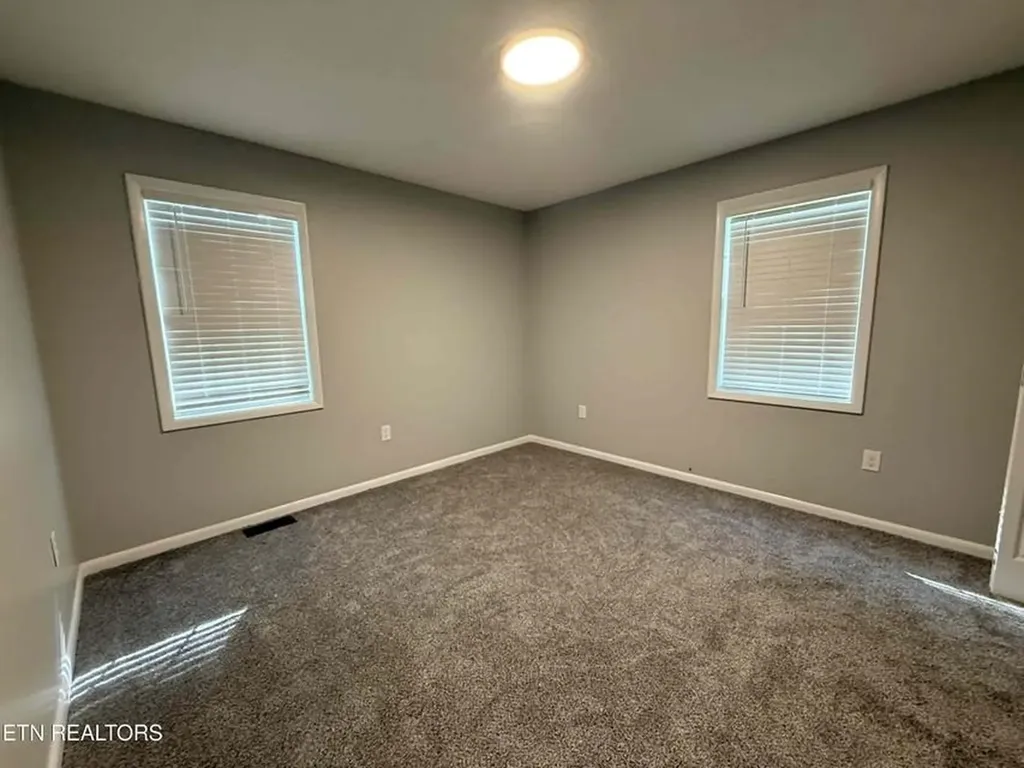 242 Joe Barnett Road Jamestown TN 38556