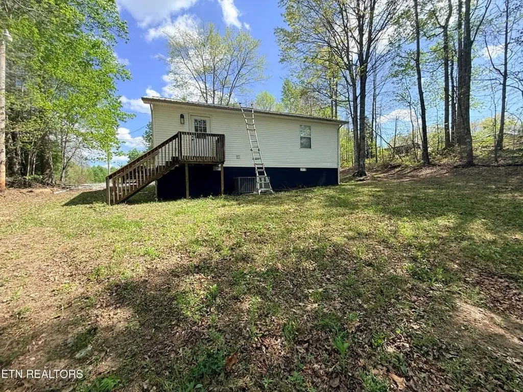 242 Joe Barnett Road Jamestown TN 38556