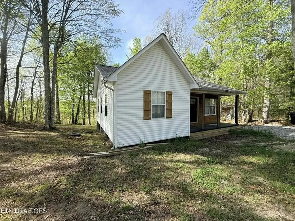 242 Joe Barnett Road Jamestown TN 38556
