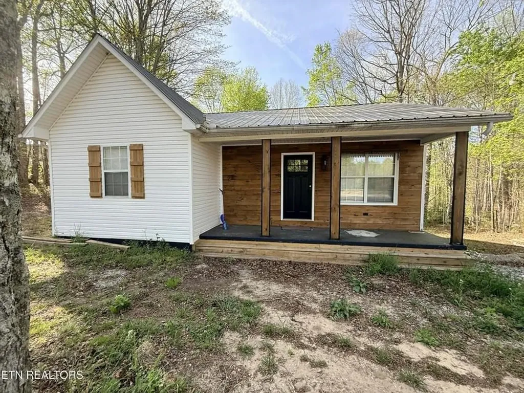 242 Joe Barnett Road Jamestown TN 38556