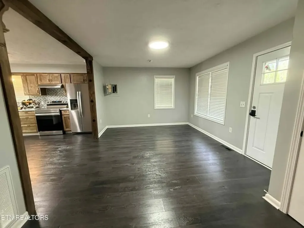 242 Joe Barnett Road Jamestown TN 38556
