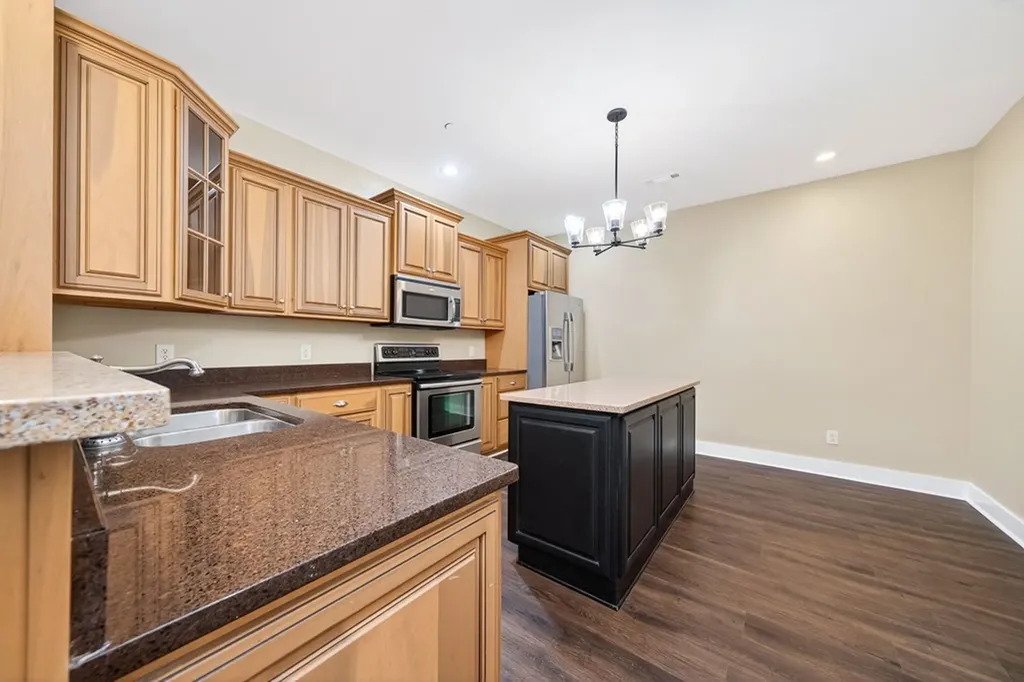94 S Maple Cookeville TN 38501