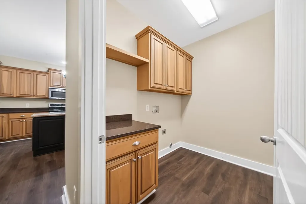 94 S Maple Cookeville TN 38501