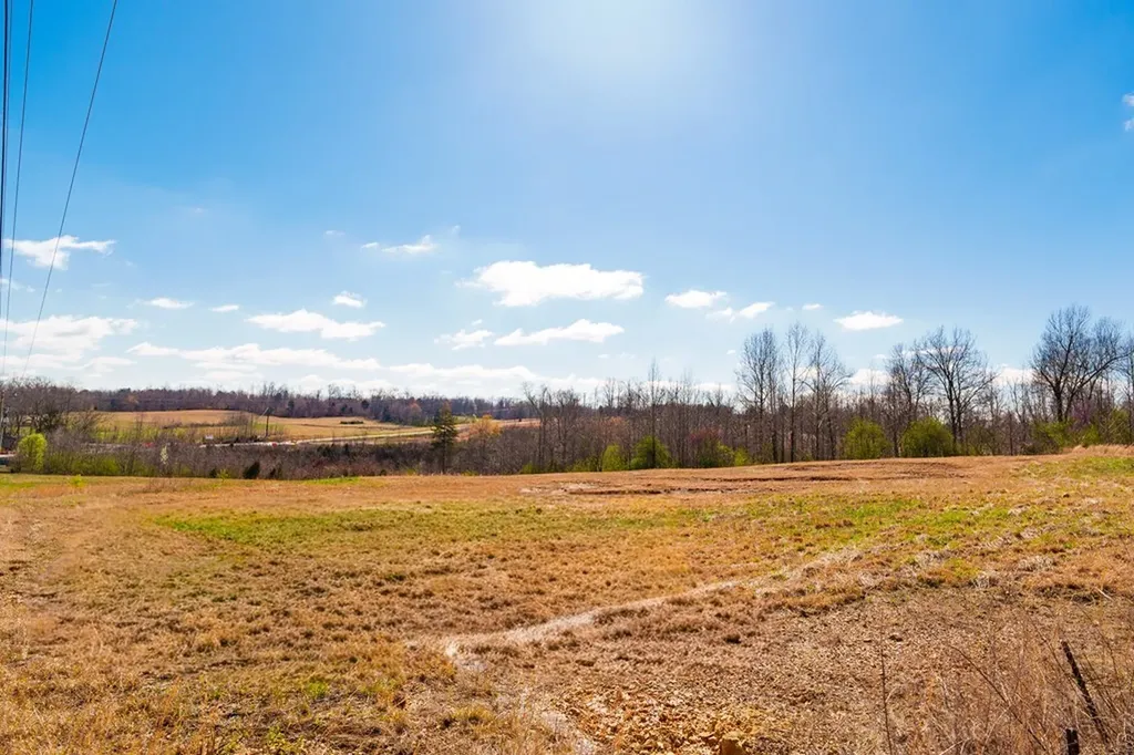 5.01 Olan Maxwell Road Baxter TN 38544