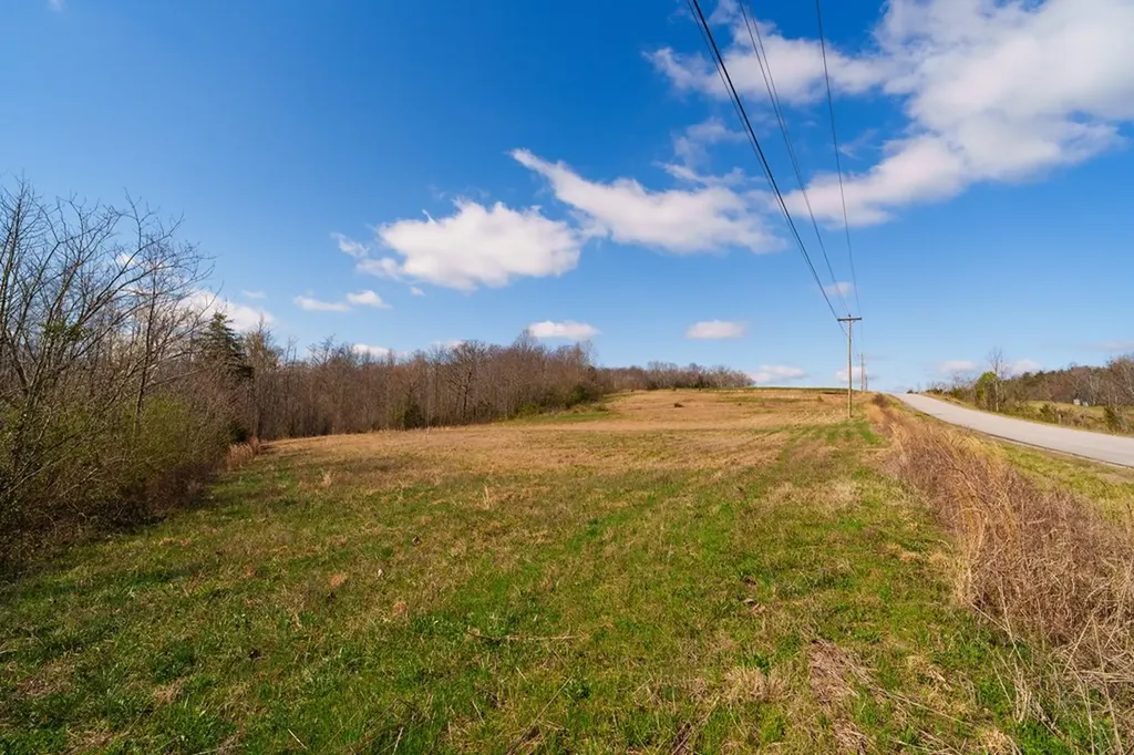 5.01 Olan Maxwell Road Baxter TN 38544