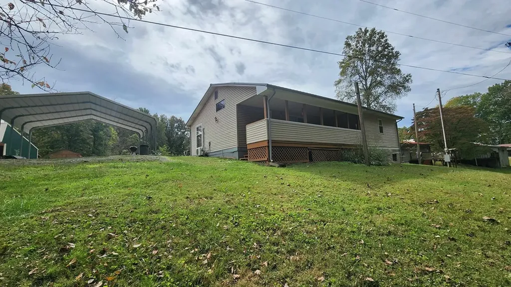 348 Bill Hunter Road Celina TN 38551