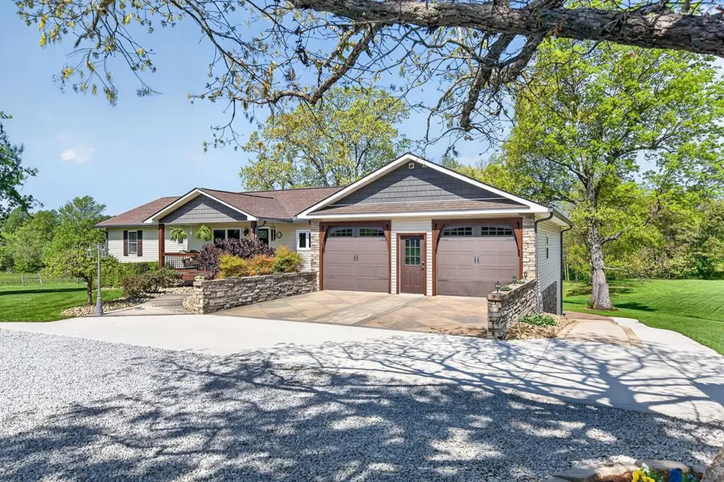 7668 Plateau Road Crossville TN 38571