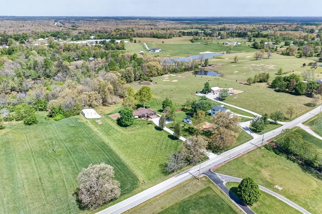 7668 Plateau Road Crossville TN 38571