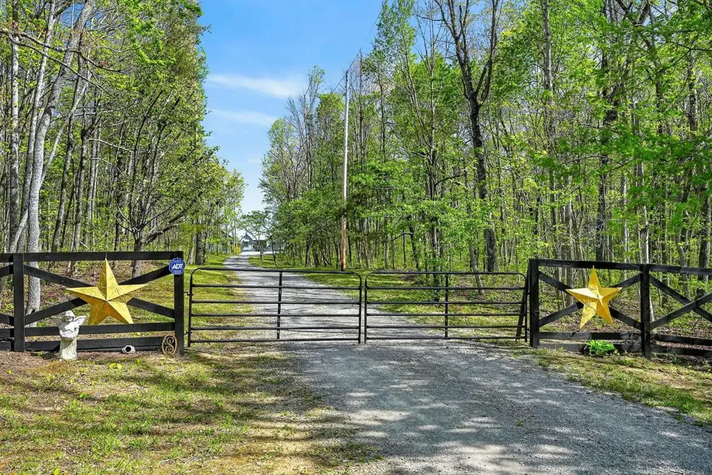 334 Honey Springs Road Crawford TN 38554