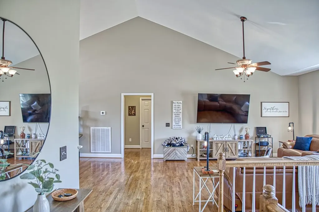 1964 Clemmons Road Cookeville TN 38501