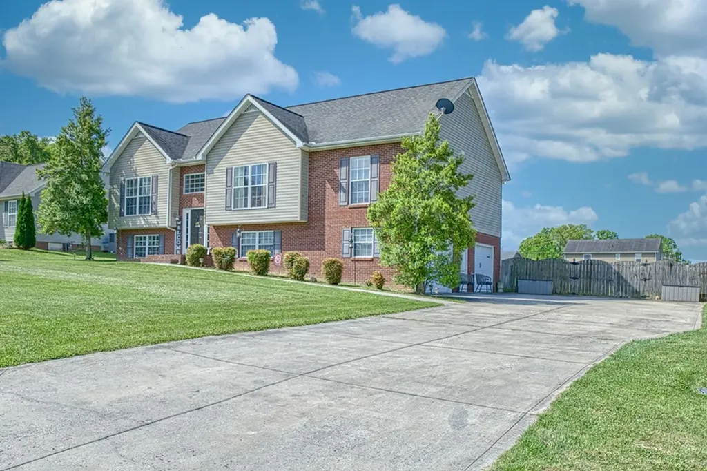 1964 Clemmons Road Cookeville TN 38501