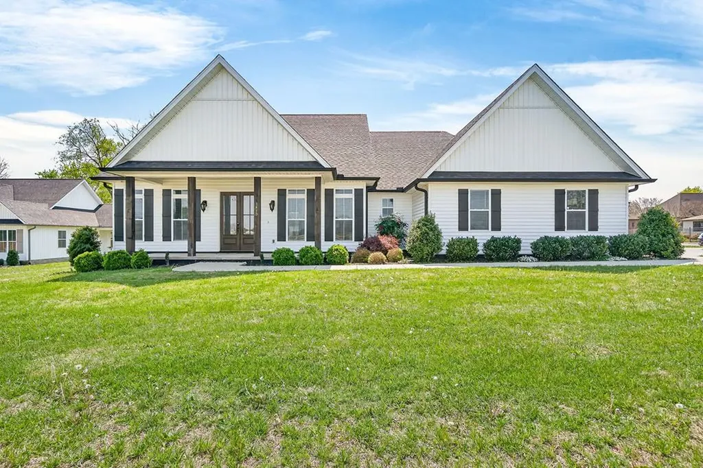 1415 E 10th Street Cookeville TN 38501-2017