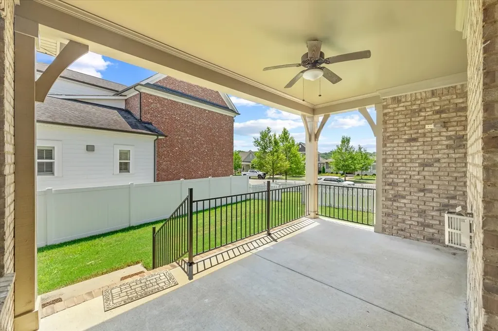 1548 Drakes Creek Hendersonville TN 37075
