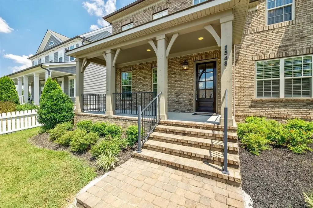 1548 Drakes Creek Hendersonville TN 37075
