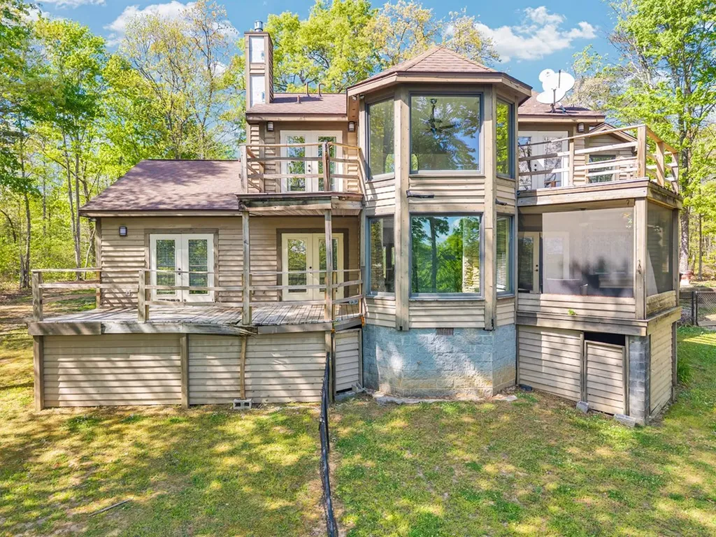 160 Eagles Bluff Circle Spencer TN 38585