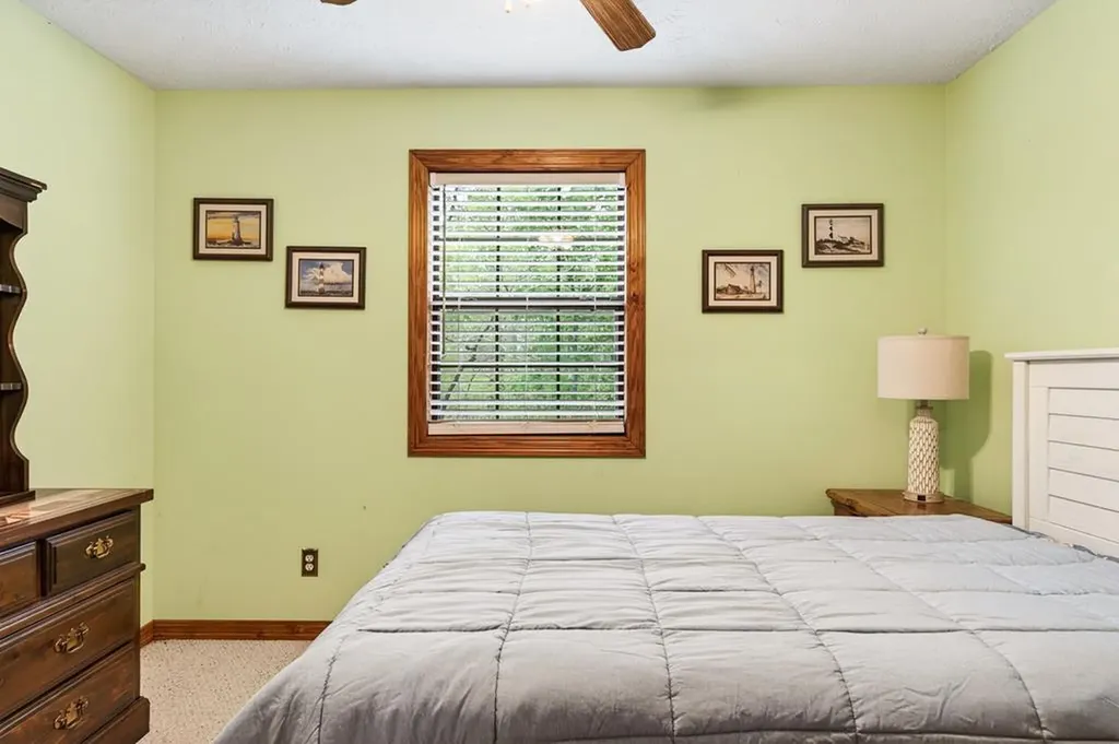 5670 Eagles Cove Road Byrdstown TN 38549