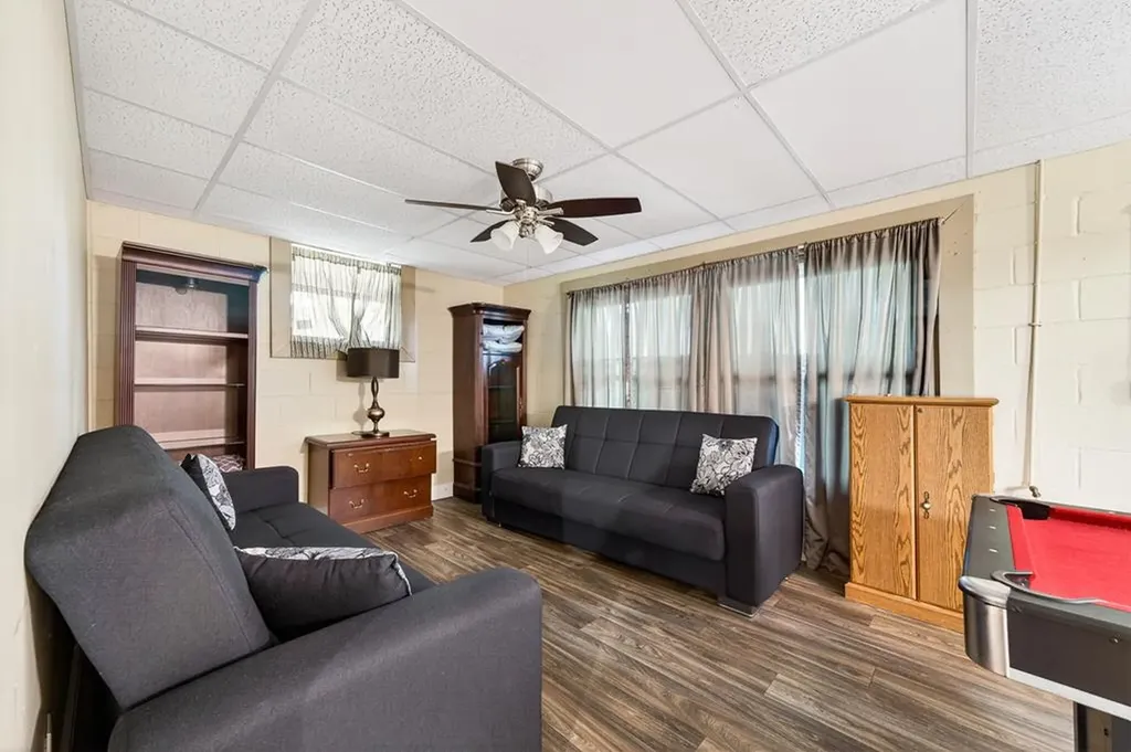 5670 Eagles Cove Road Byrdstown TN 38549