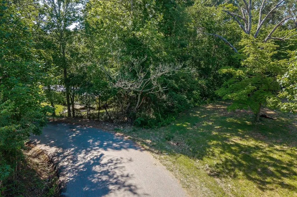 2017 Wildwood Court Cookeville TN 38501