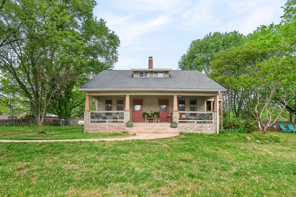 7400 Franks Ferry Road Walling TN 38587