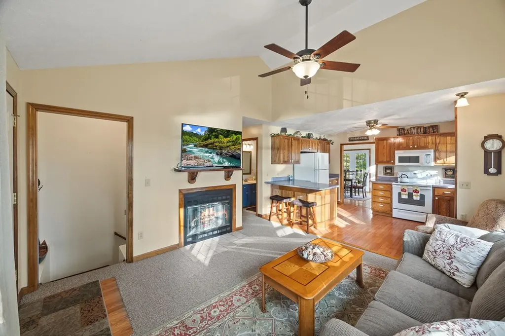 107 Lakeview Spur Byrdstown TN 38549