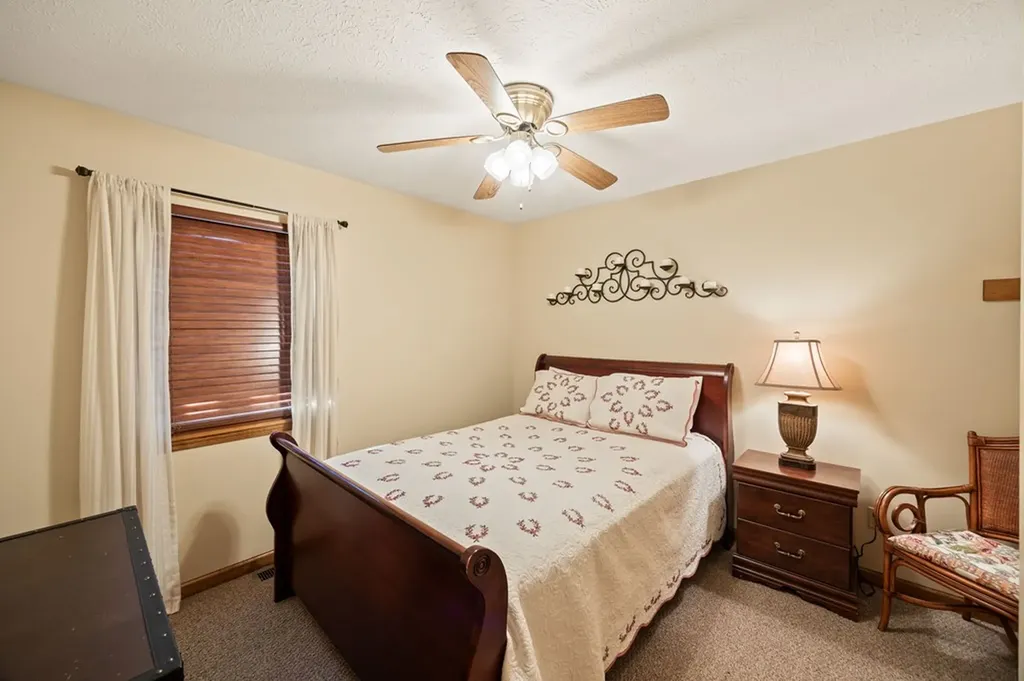 107 Lakeview Spur Byrdstown TN 38549