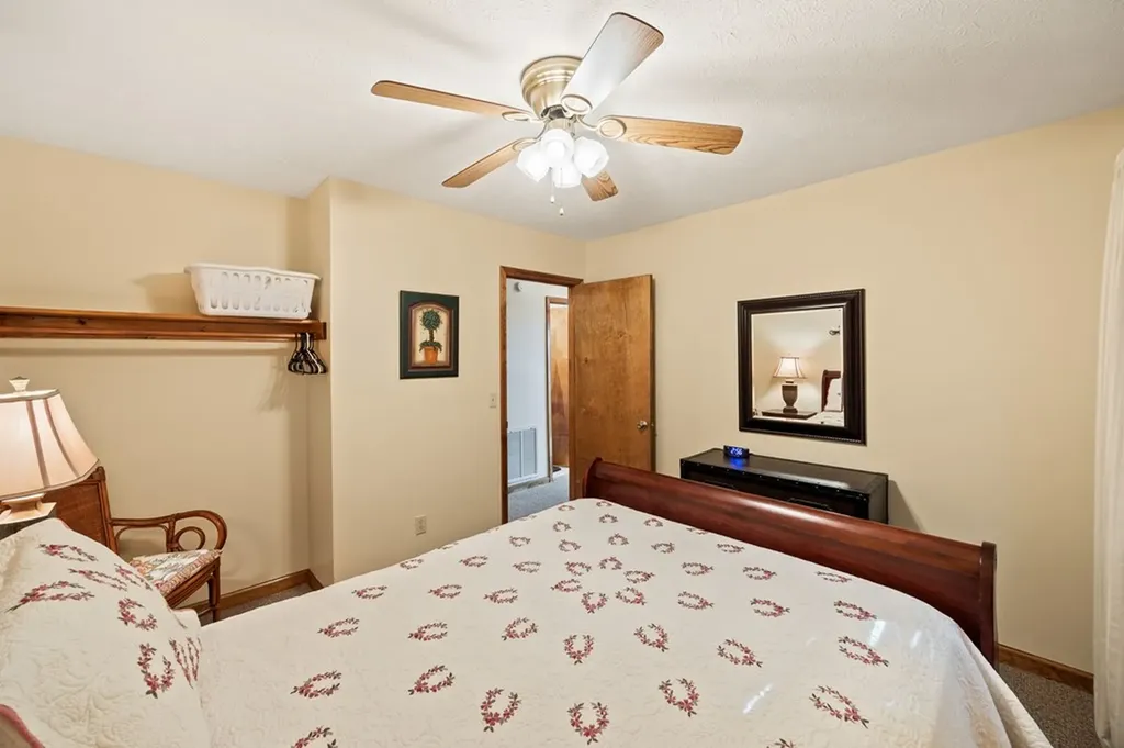 107 Lakeview Spur Byrdstown TN 38549