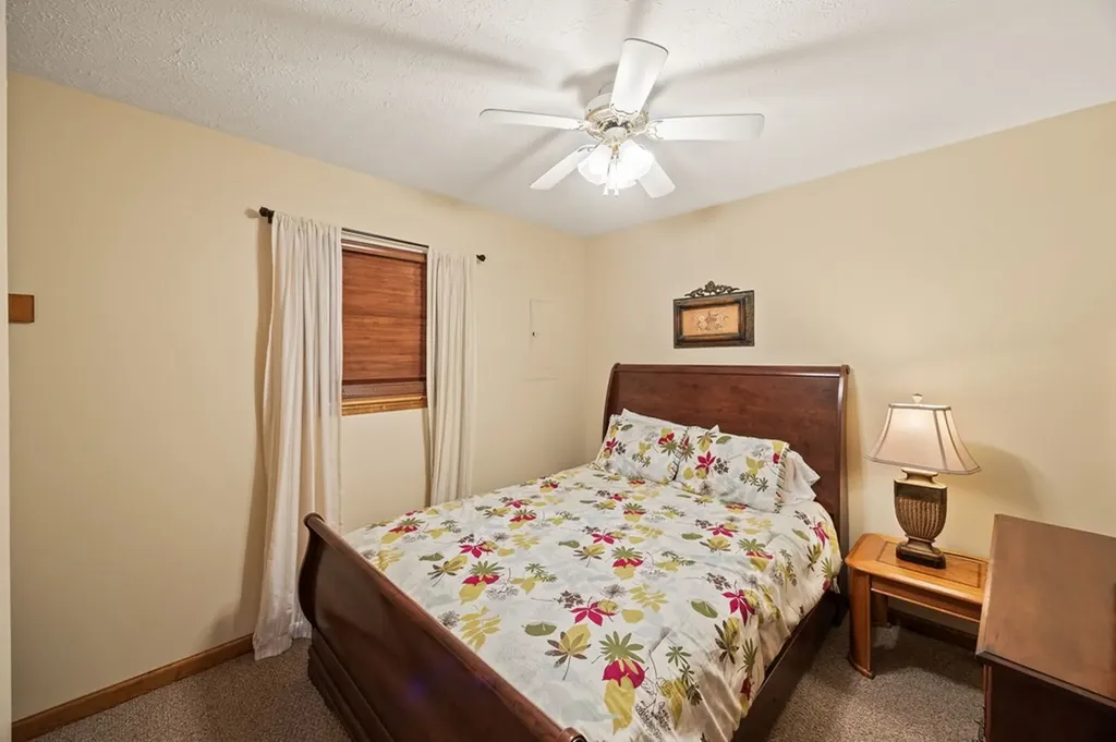107 Lakeview Spur Byrdstown TN 38549