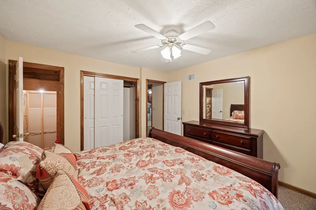107 Lakeview Spur Byrdstown TN 38549