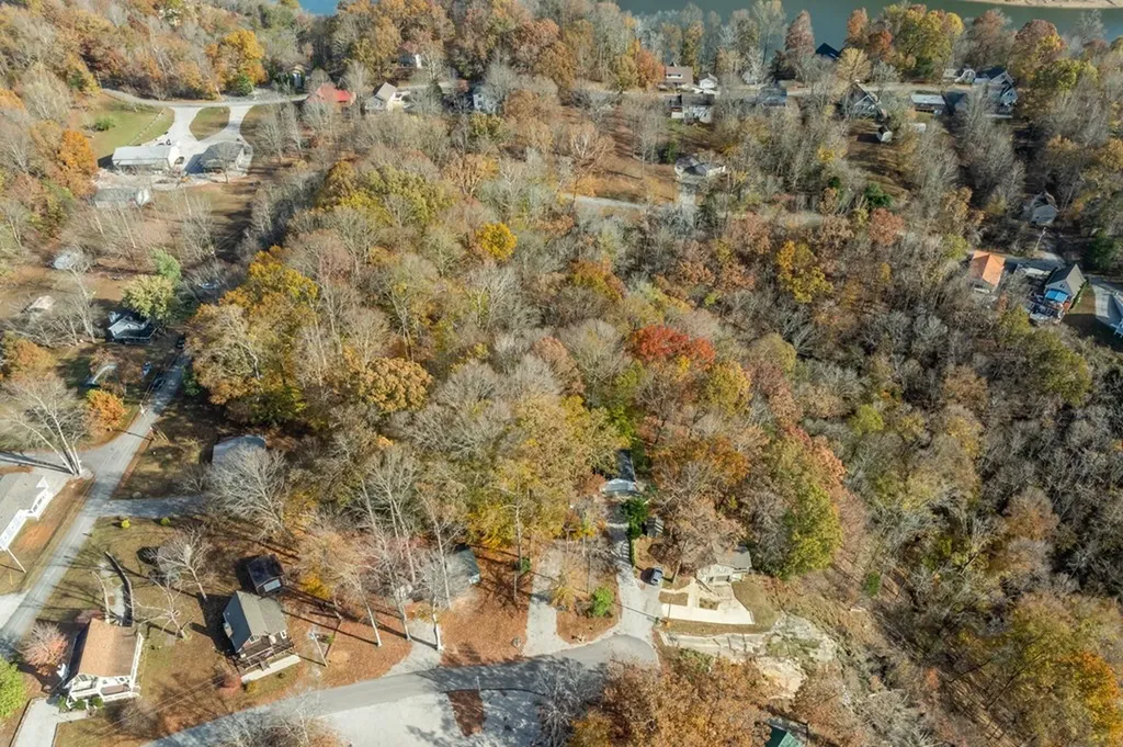 107 Lakeview Spur Byrdstown TN 38549