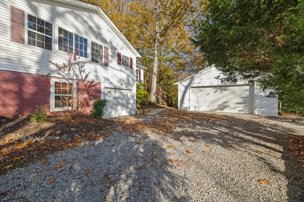 107 Lakeview Spur Byrdstown TN 38549