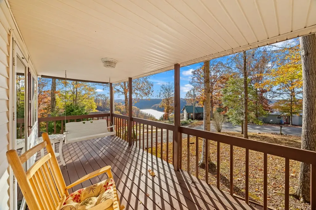 107 Lakeview Spur Byrdstown TN 38549