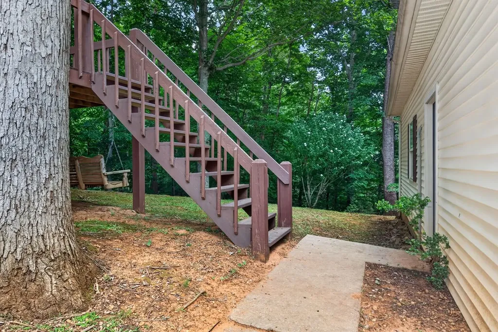 107 Lakeview Spur Byrdstown TN 38549