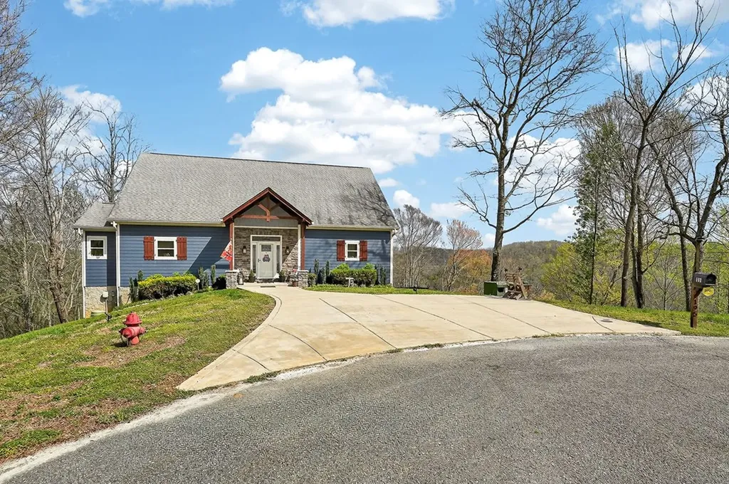 195 Coventry Way Road Smithville TN 37166