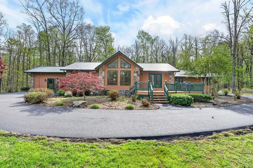 1535 E Overlook Monterey TN 38574