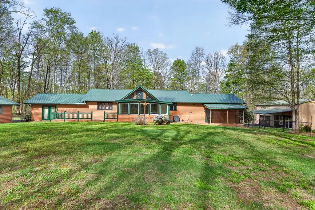 1535 E Overlook Monterey TN 38574
