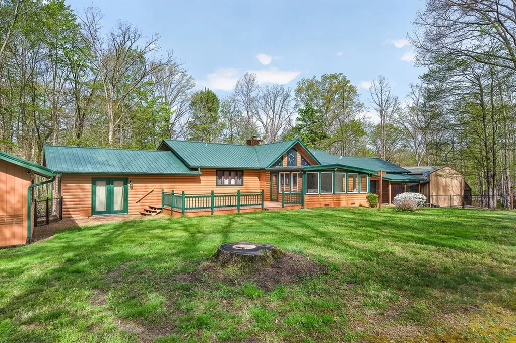 1535 E Overlook Monterey TN 38574