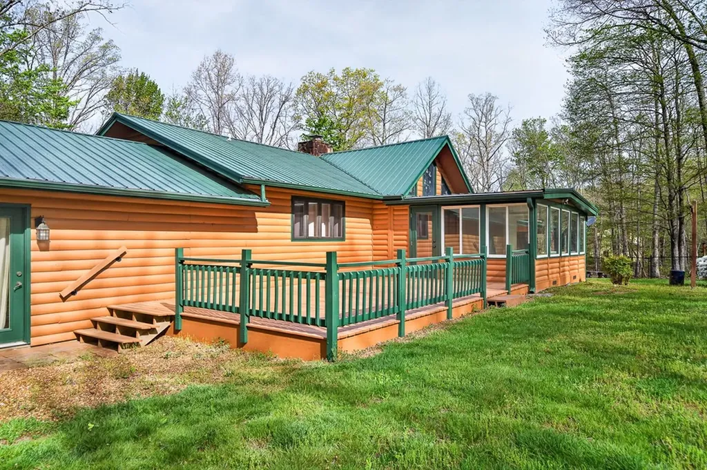 1535 E Overlook Monterey TN 38574