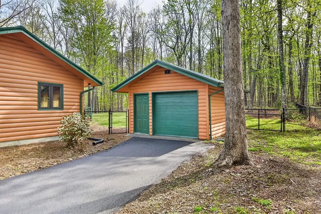 1535 E Overlook Monterey TN 38574
