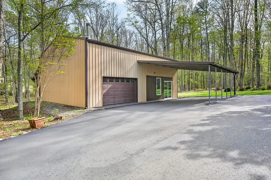 1535 E Overlook Monterey TN 38574