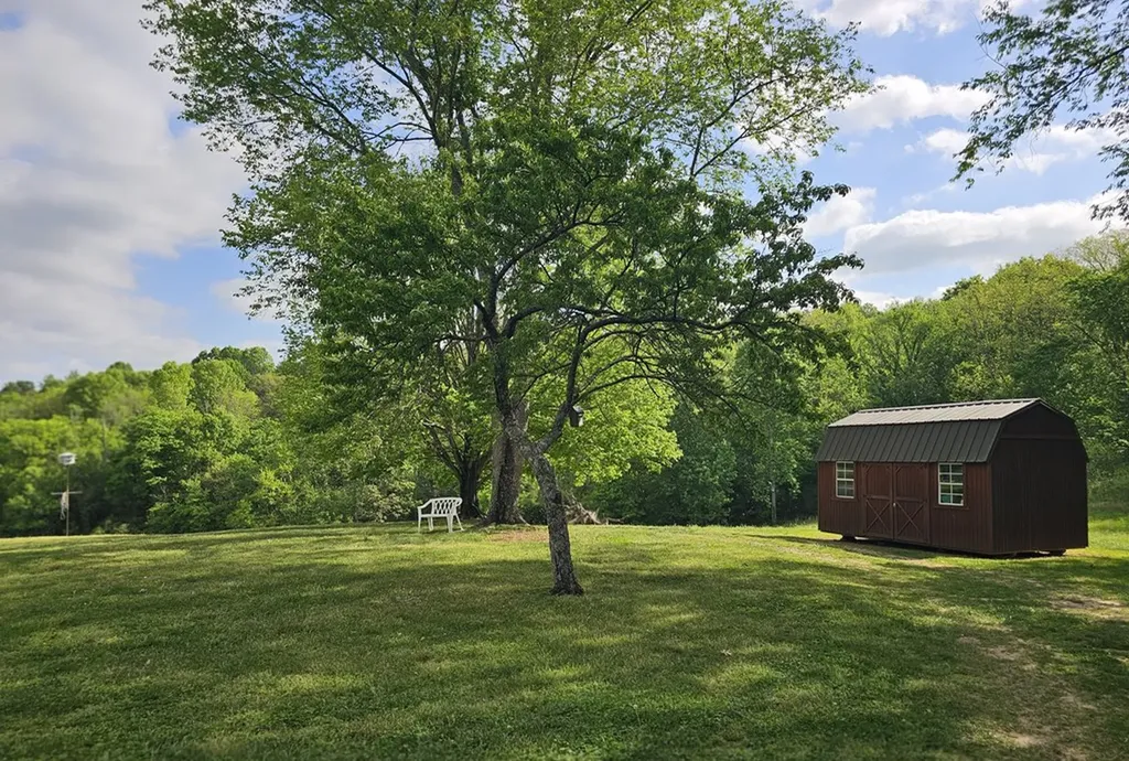 7015 Granville Highway Granville TN 38564