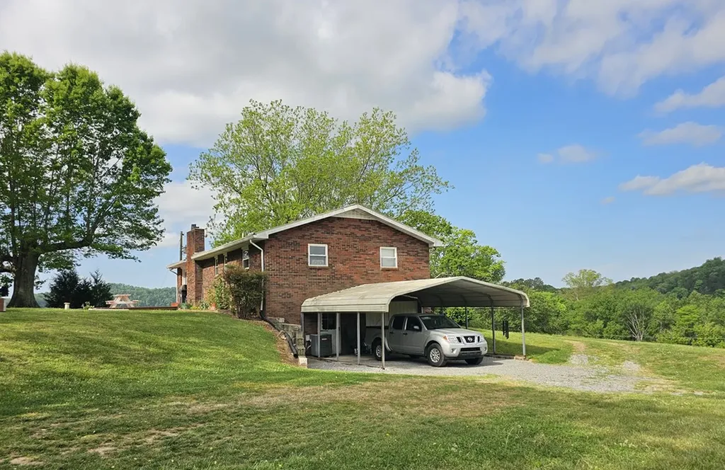 7015 Granville Highway Granville TN 38564
