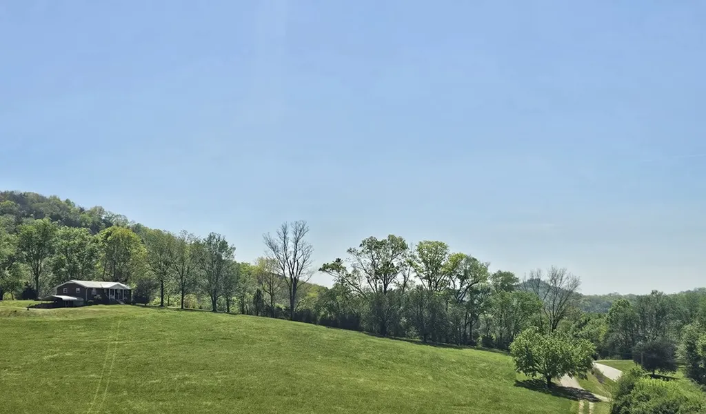 7015 Granville Highway Granville TN 38564