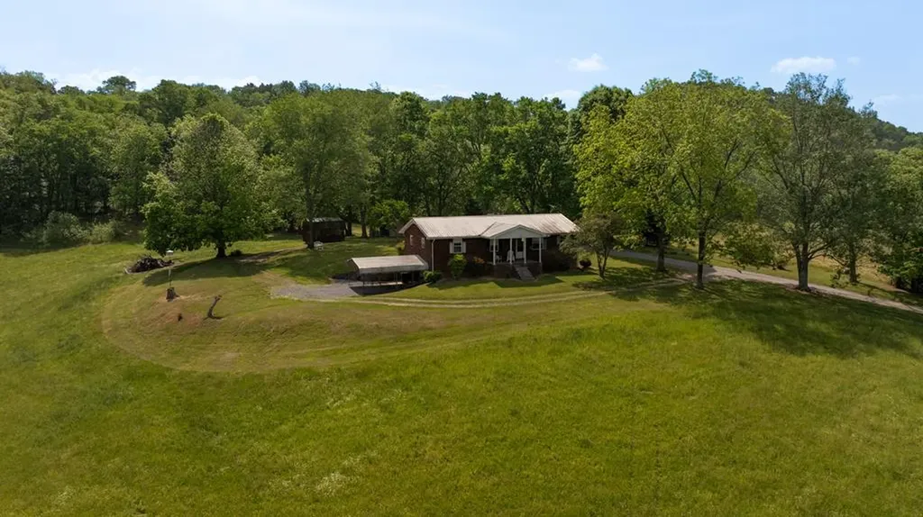 7015 Granville Highway Granville TN 38564