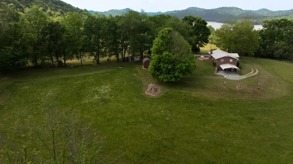 7015 Granville Highway Granville TN 38564
