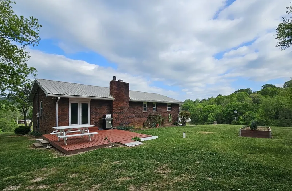 7015 Granville Highway Granville TN 38564