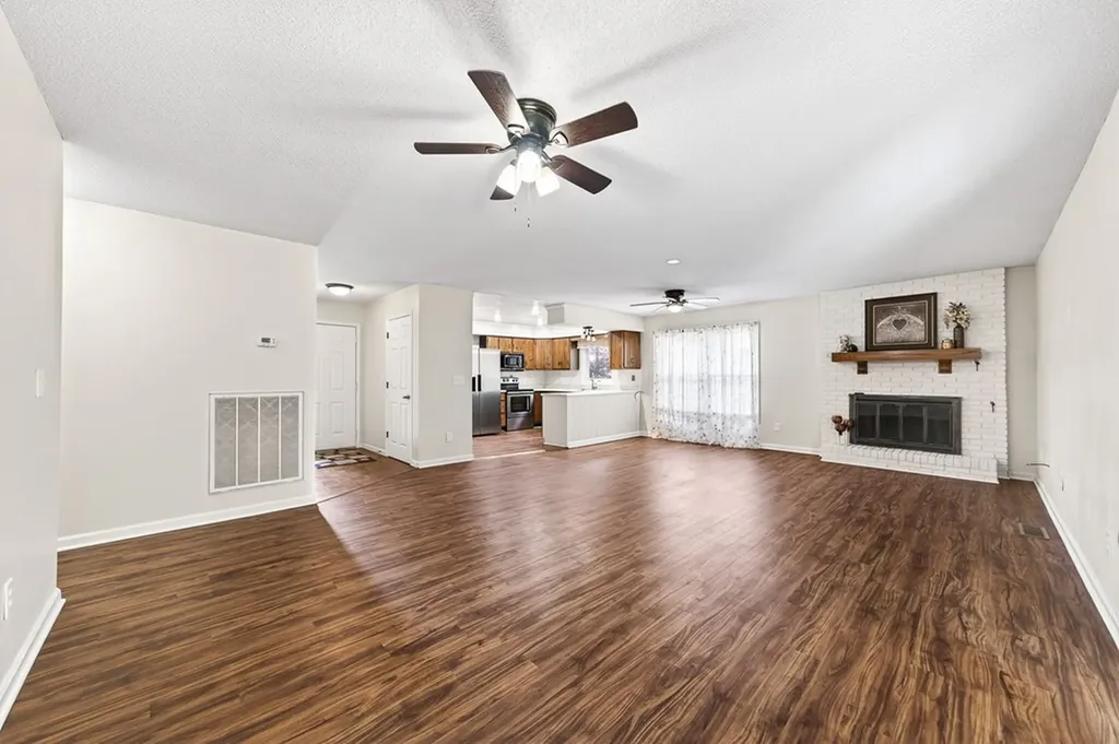 110 Britton Crossville TN 38558