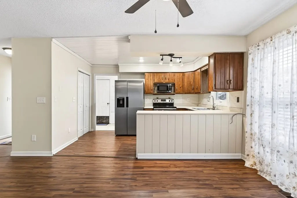 110 Britton Crossville TN 38558