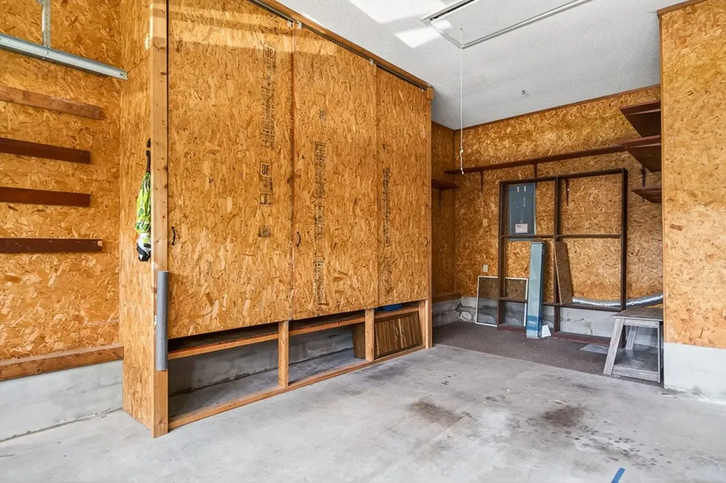 110 Britton Crossville TN 38558